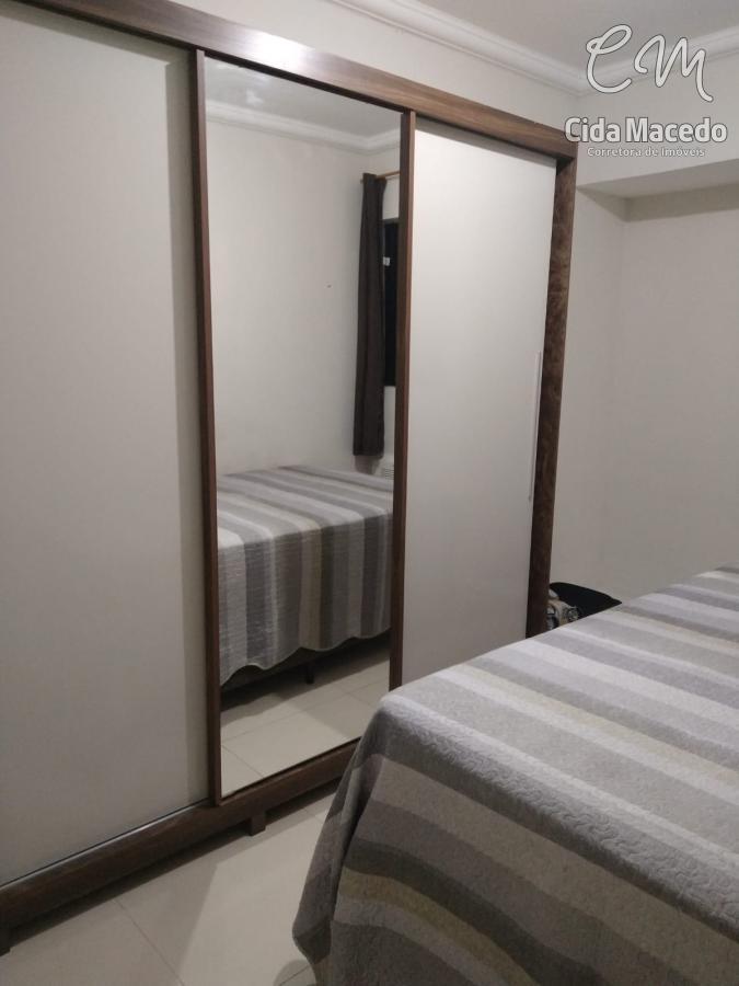 Apartamento à venda com 2 quartos, 77m² - Foto 5