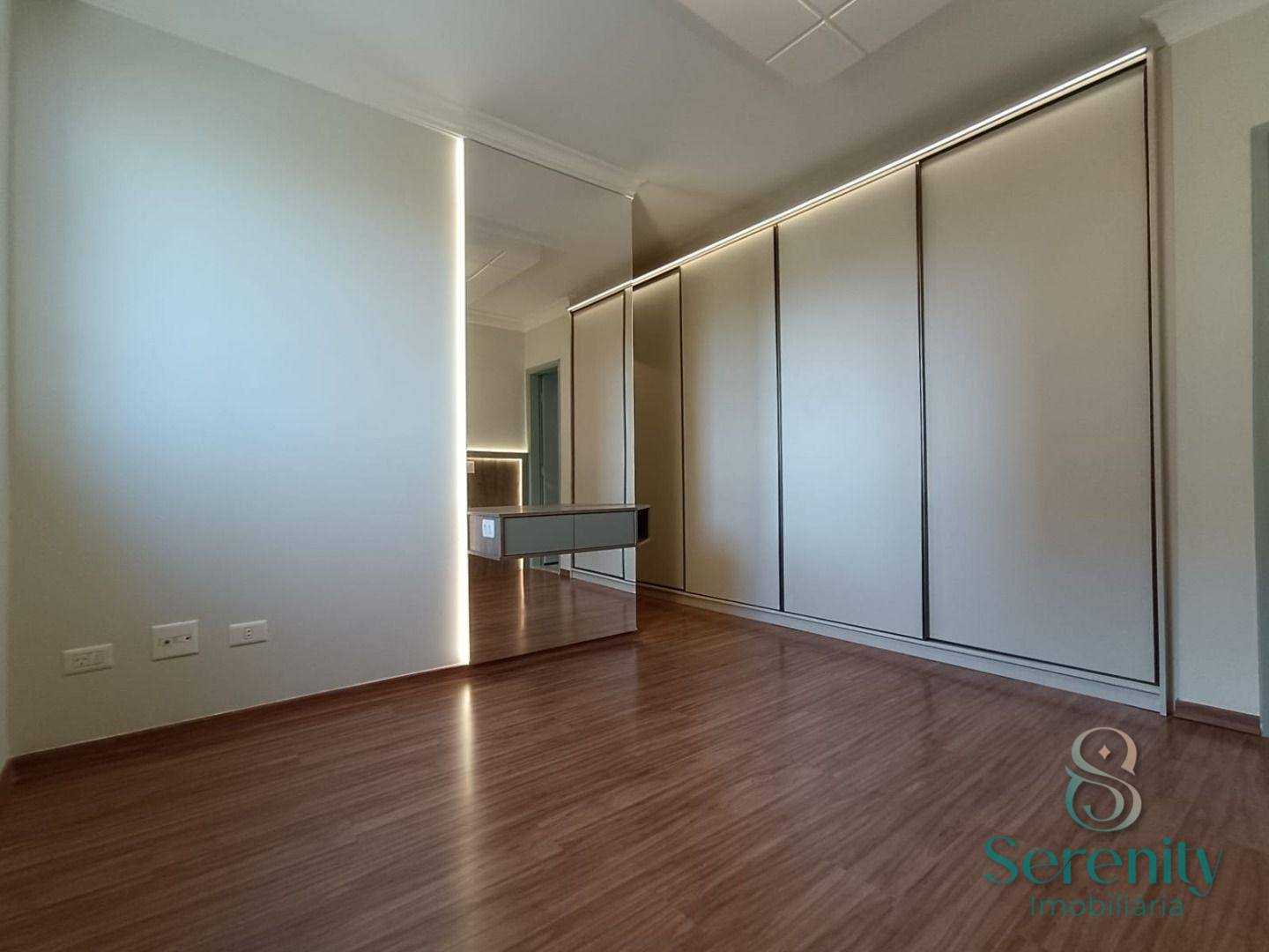 Apartamento para alugar com 3 quartos, 98m² - Foto 12