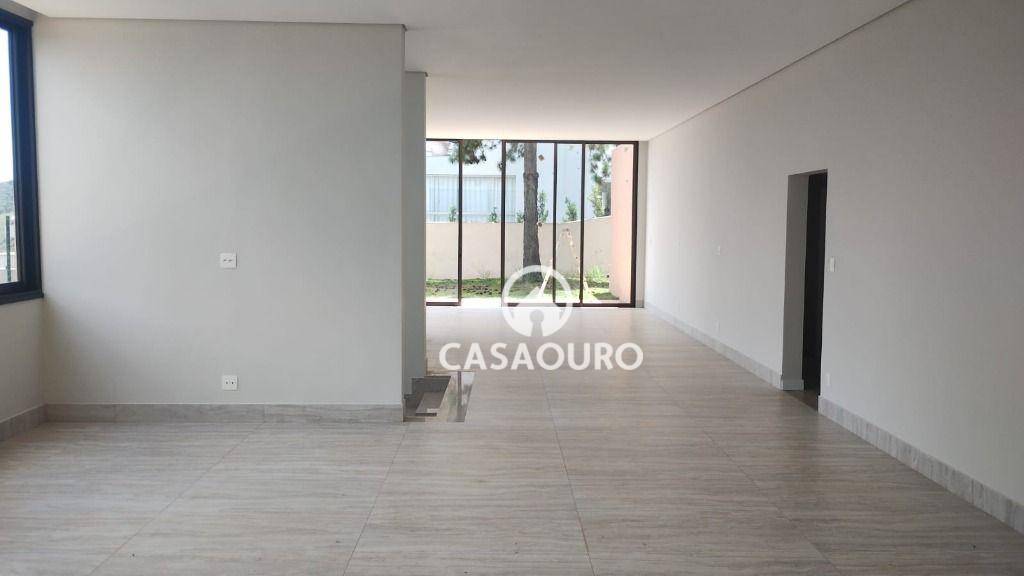 Casa de Condomínio à venda com 4 quartos, 298m² - Foto 9