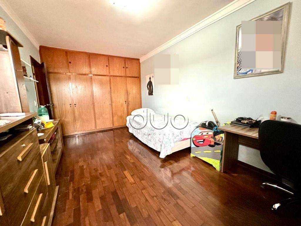 Casa à venda com 3 quartos, 211m² - Foto 5