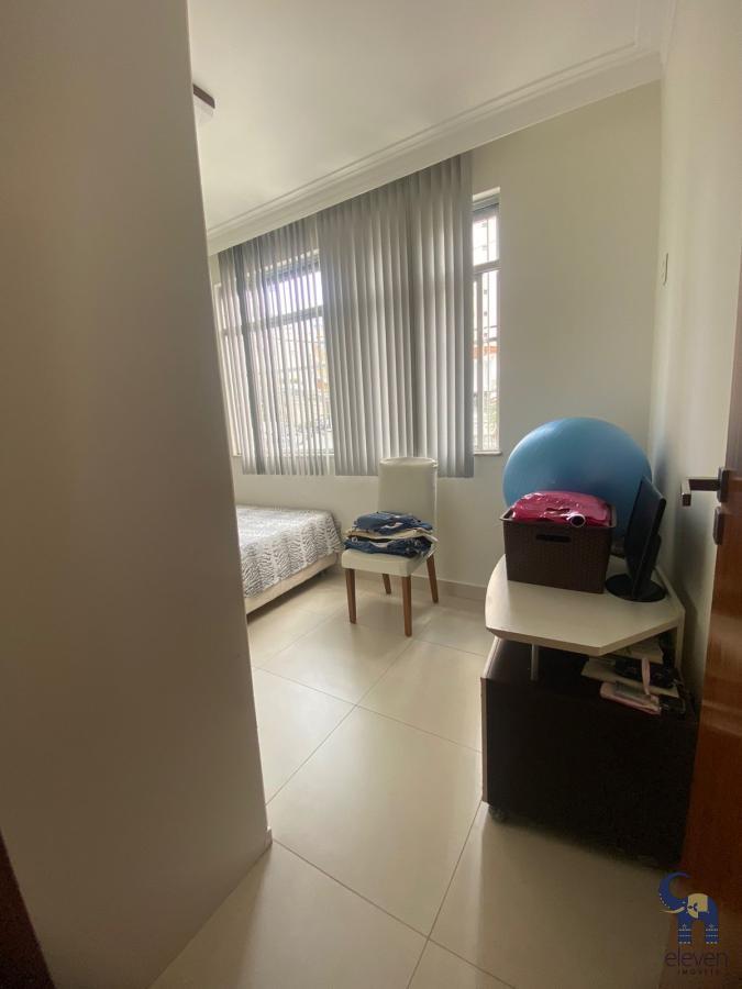 Apartamento à venda com 2 quartos, 75m² - Foto 7