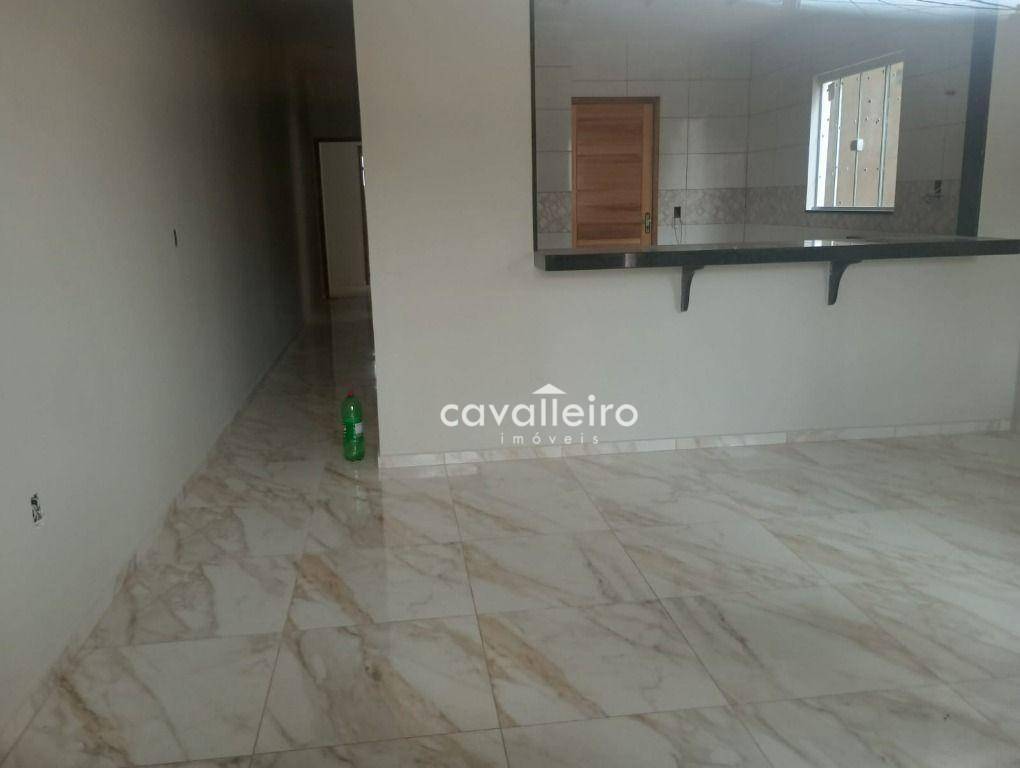 Casa à venda com 2 quartos, 75m² - Foto 4