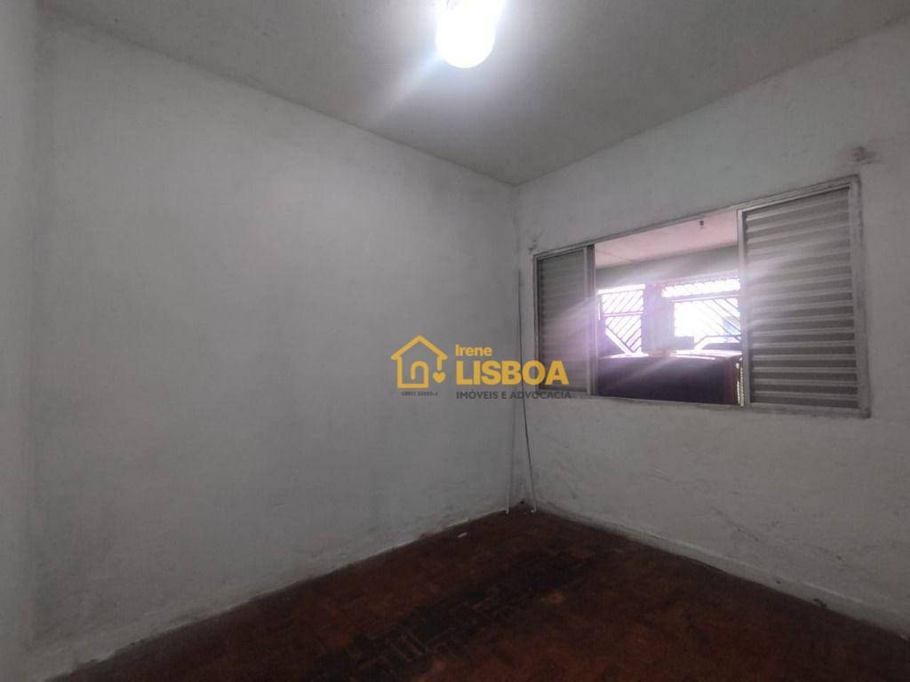 Casa para alugar com 2 quartos, 40m² - Foto 7