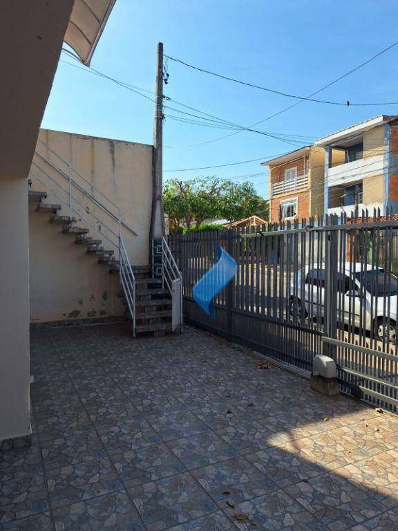 Casa à venda com 5 quartos, 241m² - Foto 27