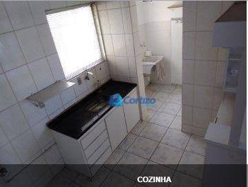 Apartamento à venda com 2 quartos, 68m² - Foto 5