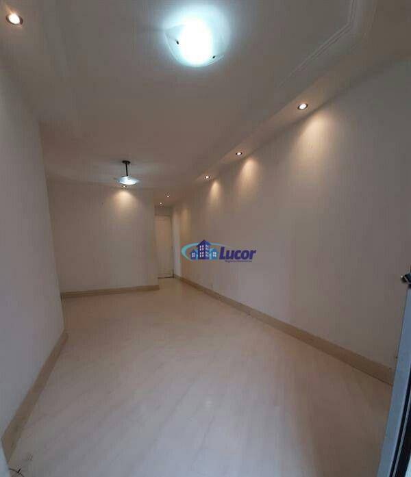 Apartamento à venda com 3 quartos, 64m² - Foto 4