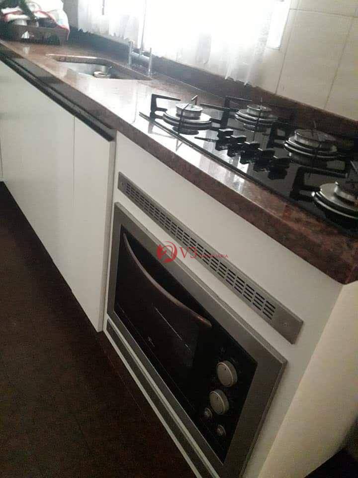 Sobrado à venda com 4 quartos, 200m² - Foto 12