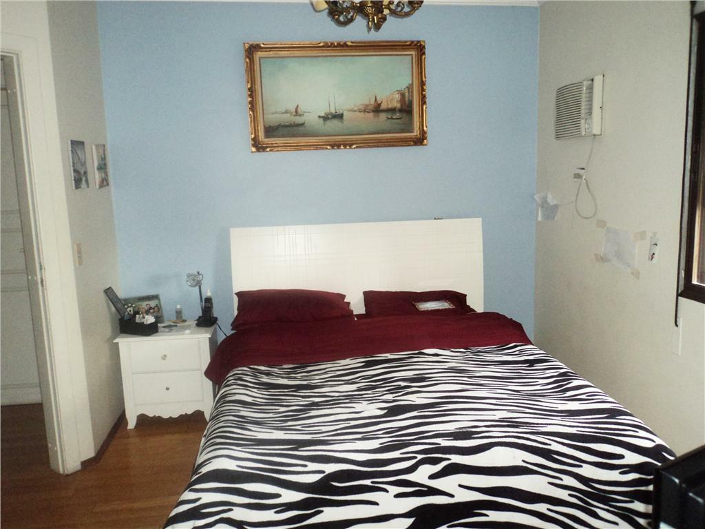 Apartamento à venda com 3 quartos, 180m² - Foto 10