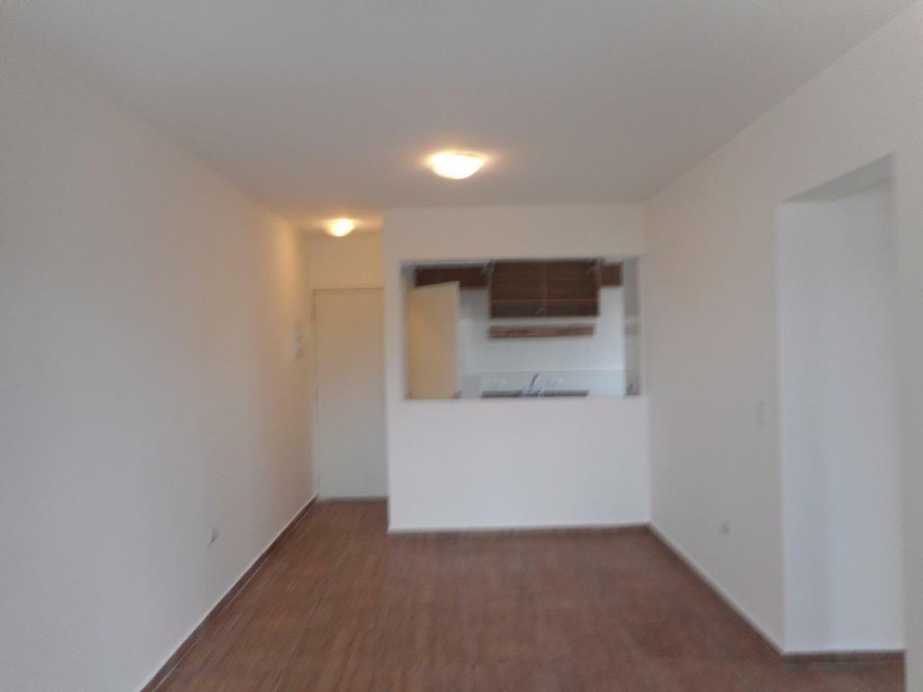 Apartamento à venda com 2 quartos, 64m² - Foto 1