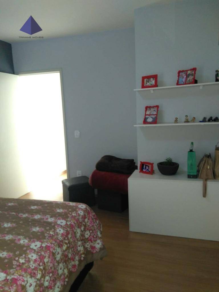 Sobrado à venda com 3 quartos, 200m² - Foto 11