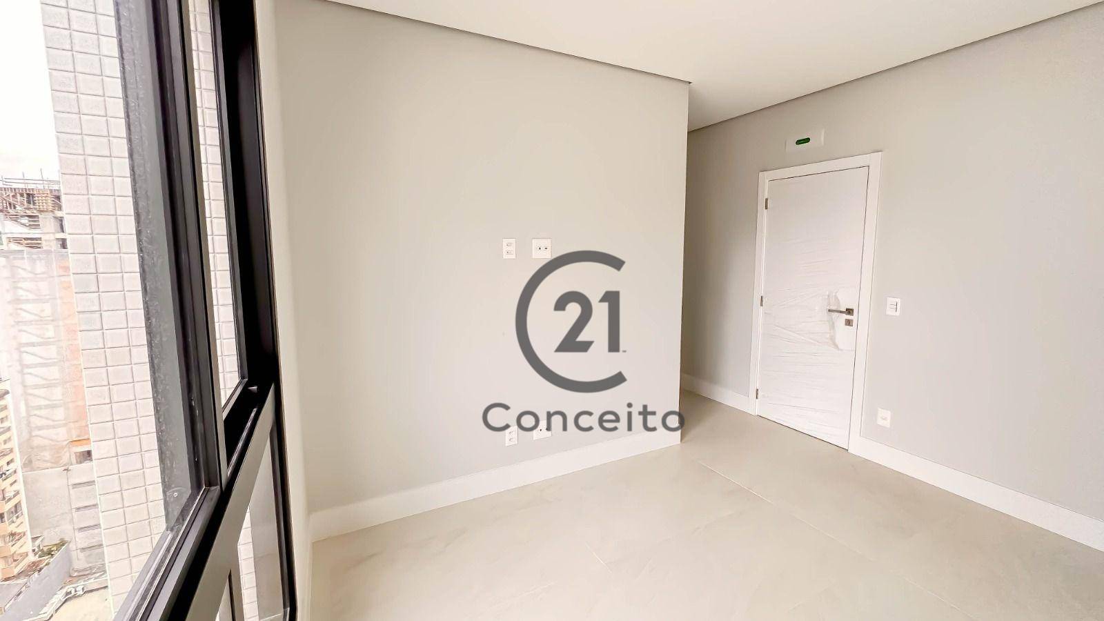 Apartamento à venda com 4 quartos, 133m² - Foto 17