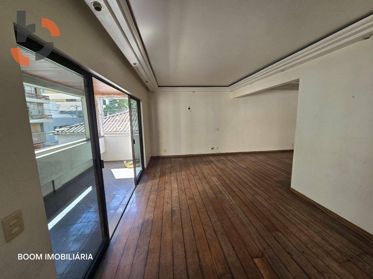 Apartamento à venda com 3 quartos, 220m² - Foto 26