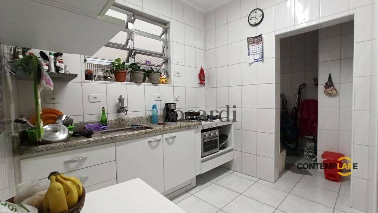 Apartamento à venda com 2 quartos, 65m² - Foto 4