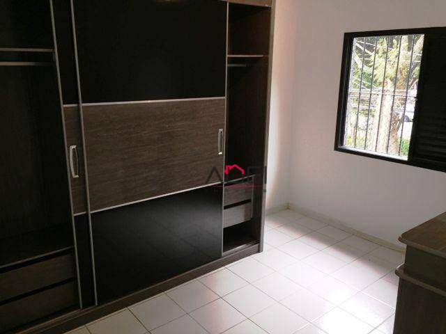 Casa à venda com 2 quartos, 61m² - Foto 13