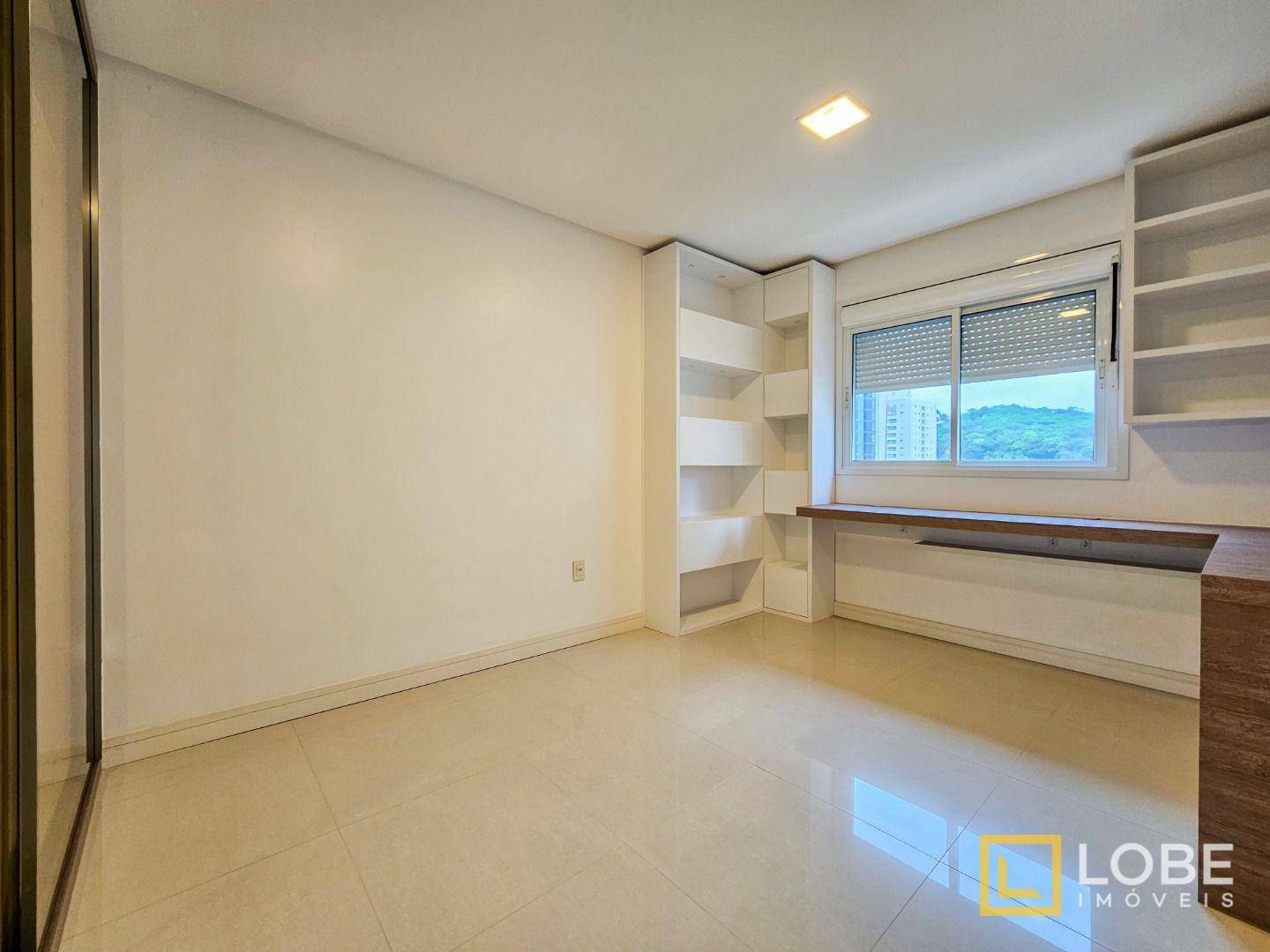 Apartamento à venda com 3 quartos, 167m² - Foto 22