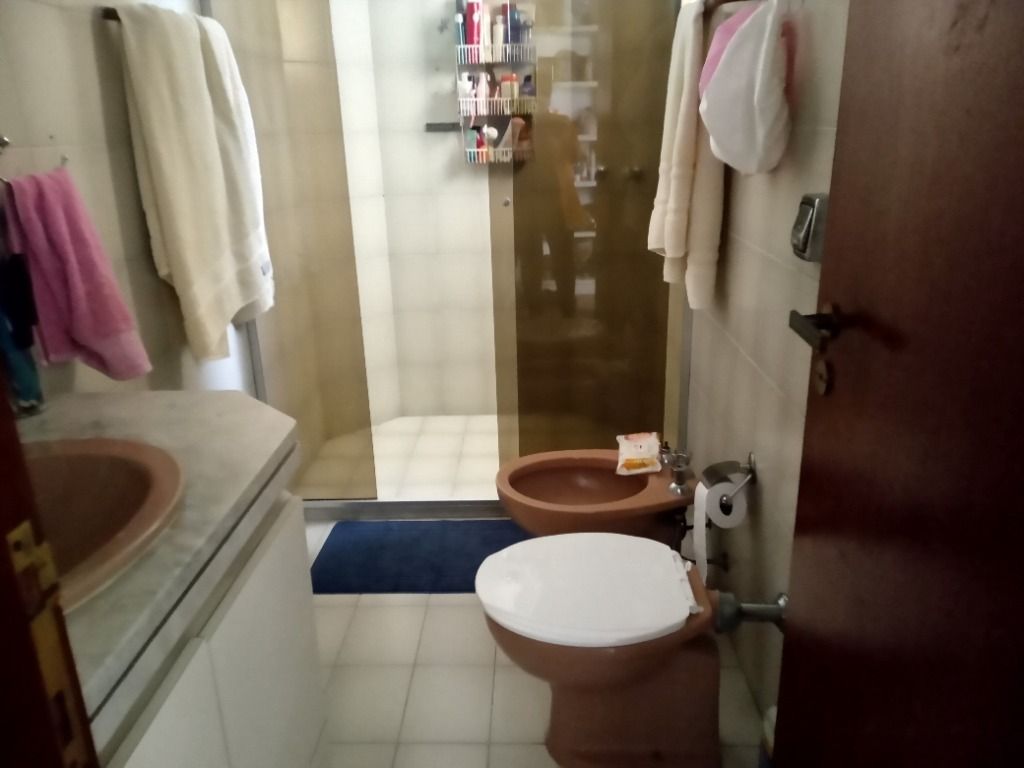 Apartamento à venda com 3 quartos, 238m² - Foto 6