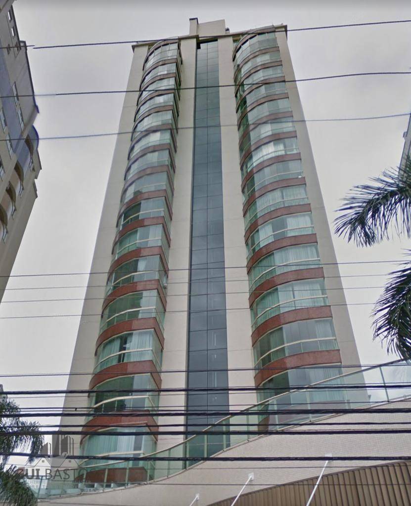 Apartamento, 3 quartos, 230 m² - Foto 1