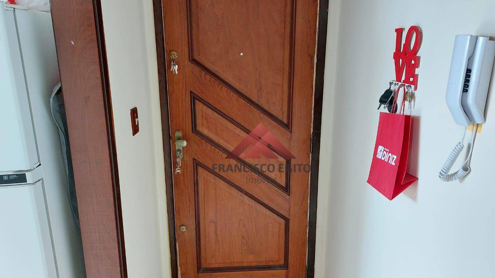 Apartamento à venda com 2 quartos, 70m² - Foto 14