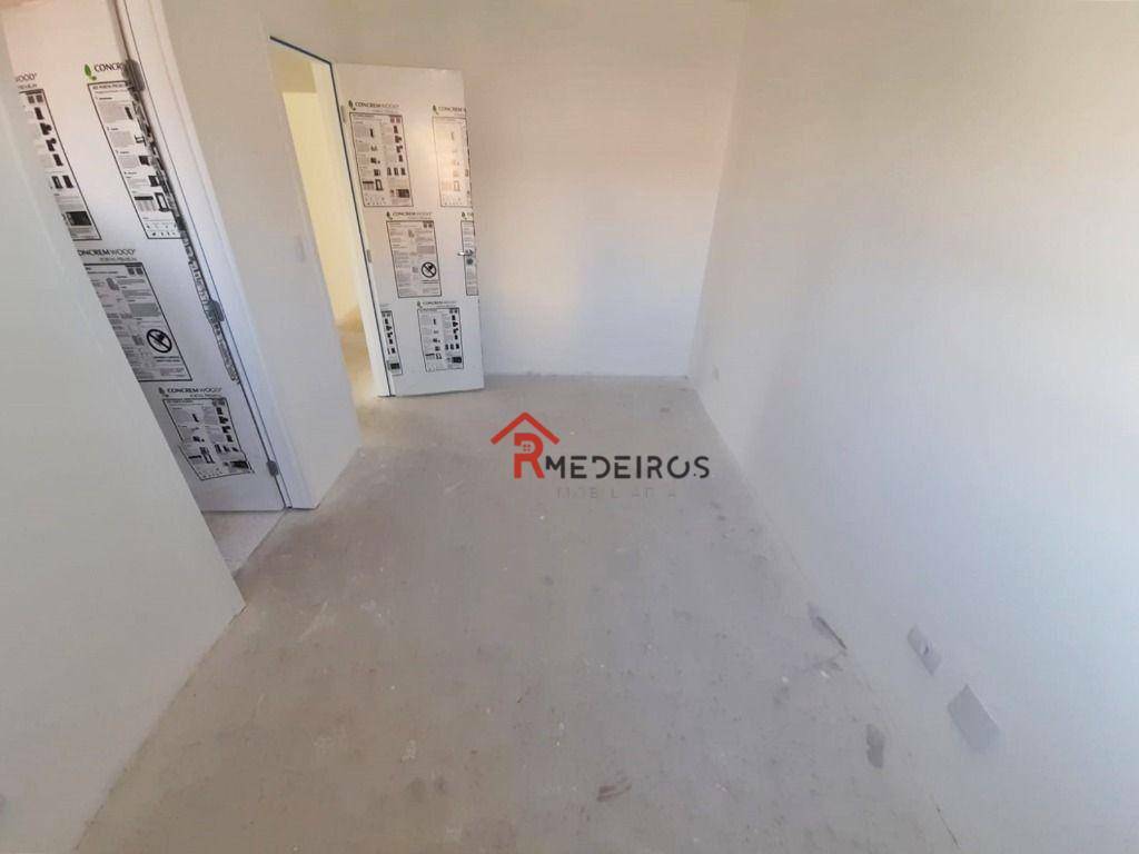 Apartamento à venda com 3 quartos, 117m² - Foto 12