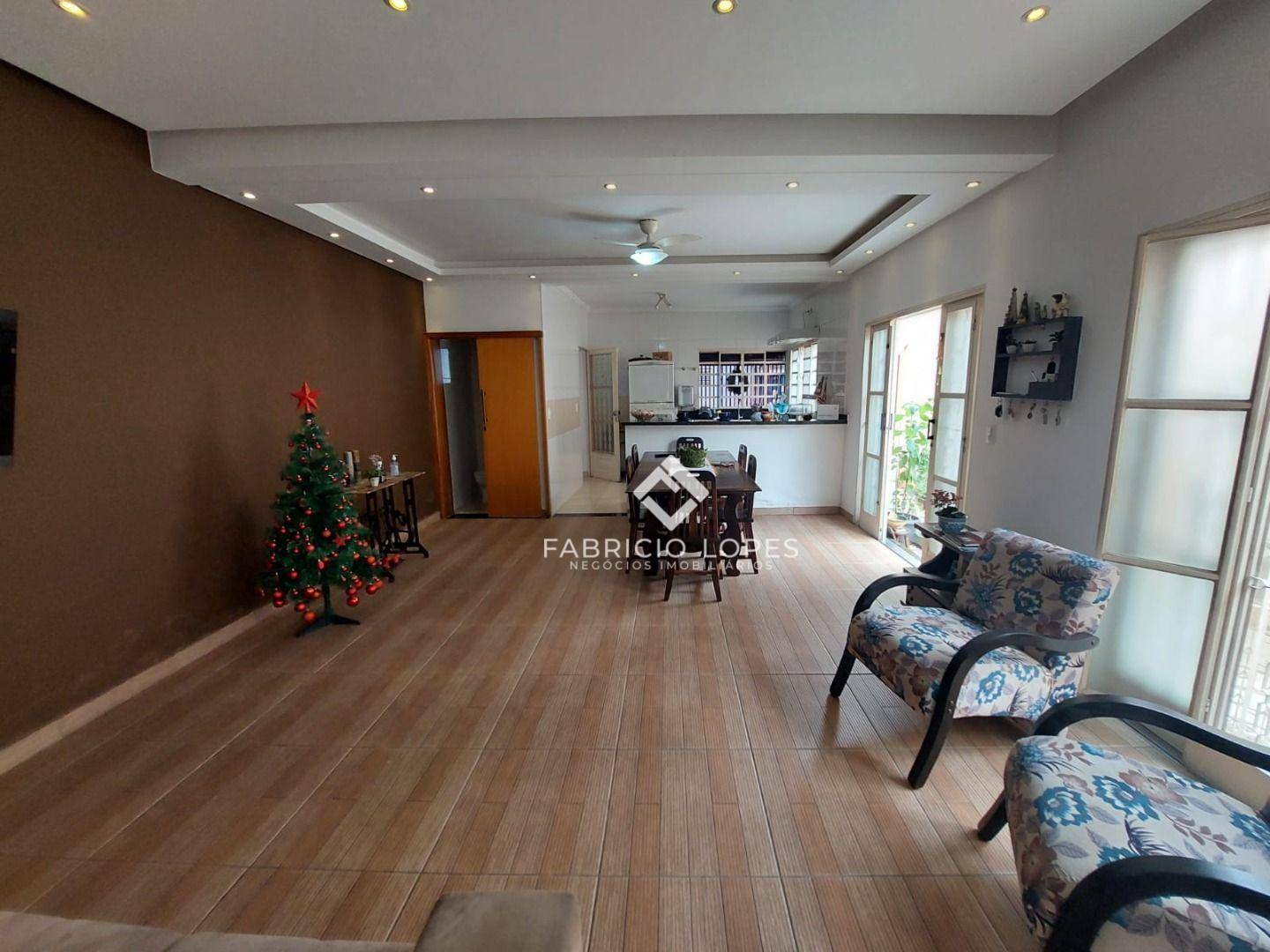 Casa à venda com 3 quartos, 206m² - Foto 2