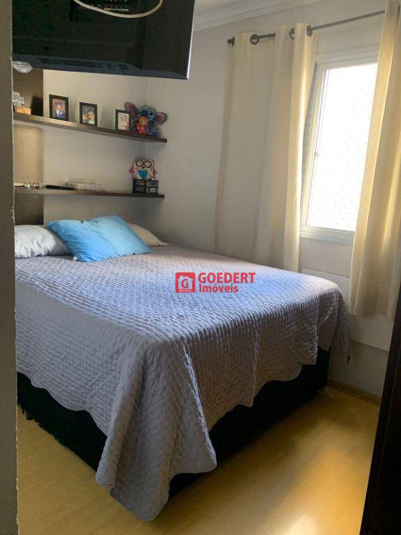 Apartamento à venda com 2 quartos, 55m² - Foto 9