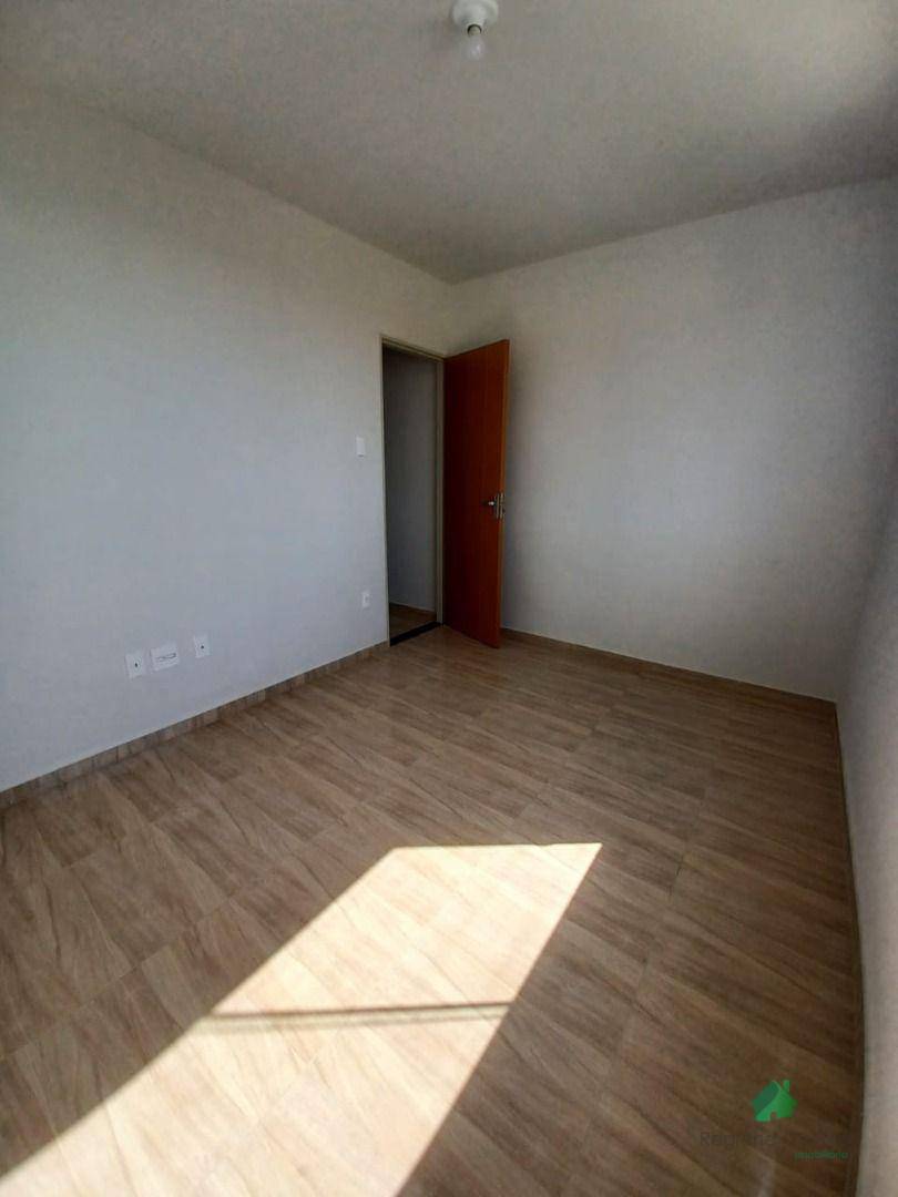 Apartamento à venda com 2 quartos, 70m² - Foto 14