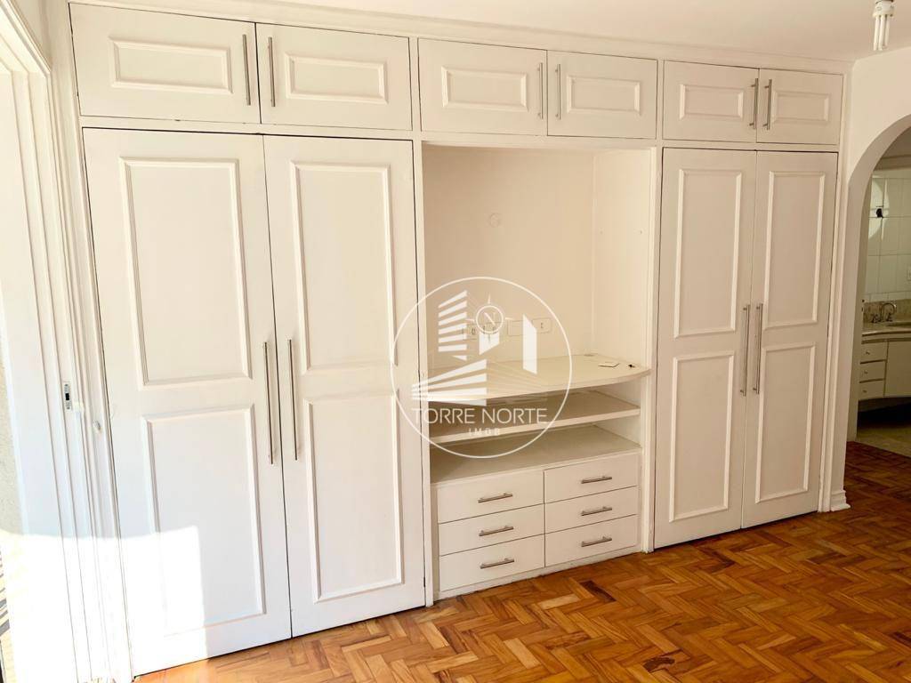 Apartamento para alugar com 4 quartos, 241m² - Foto 15