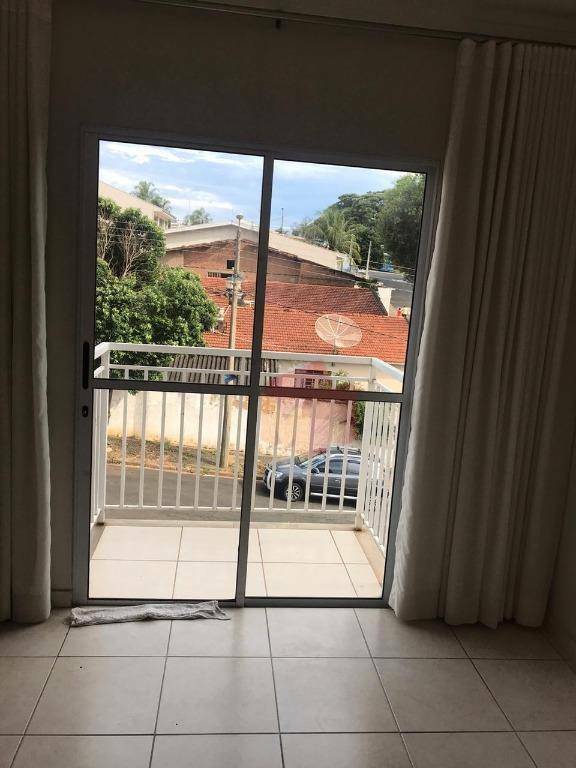 Apartamento à venda com 3 quartos, 77m² - Foto 11