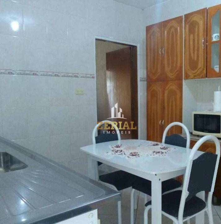 Casa à venda com 2 quartos, 170m² - Foto 2