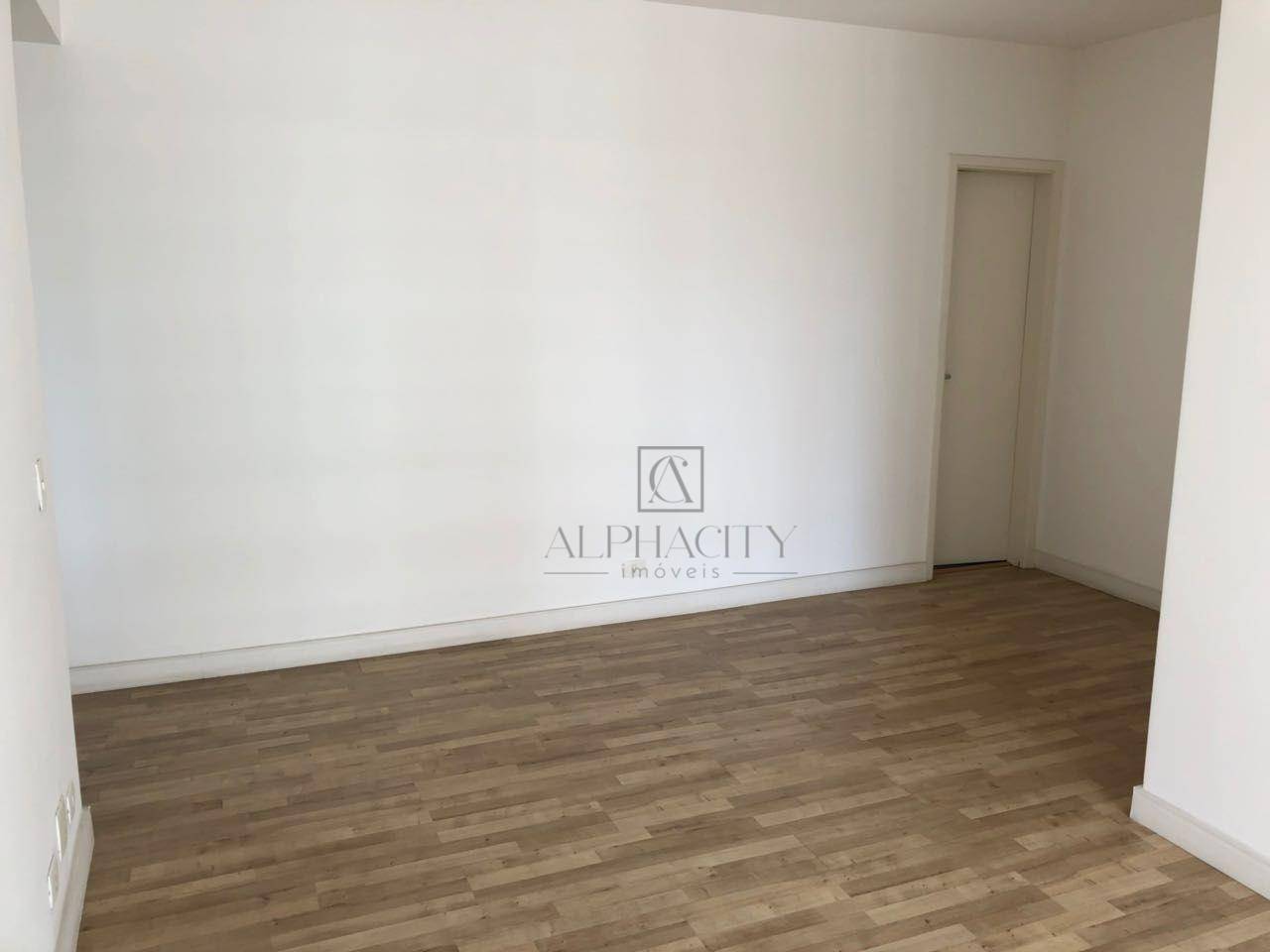 Apartamento para alugar com 3 quartos, 84m² - Foto 12