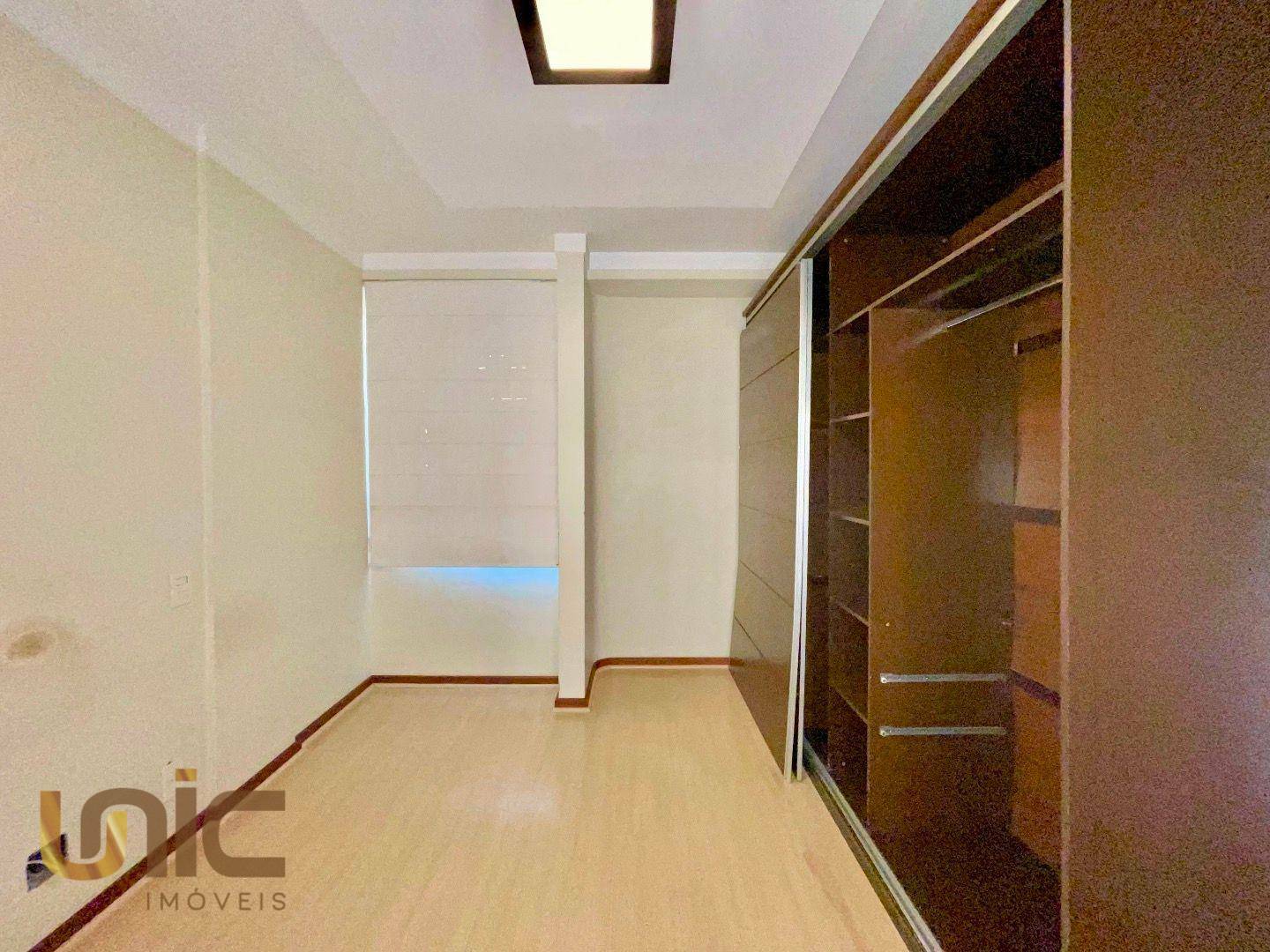 Apartamento à venda com 2 quartos, 80m² - Foto 15