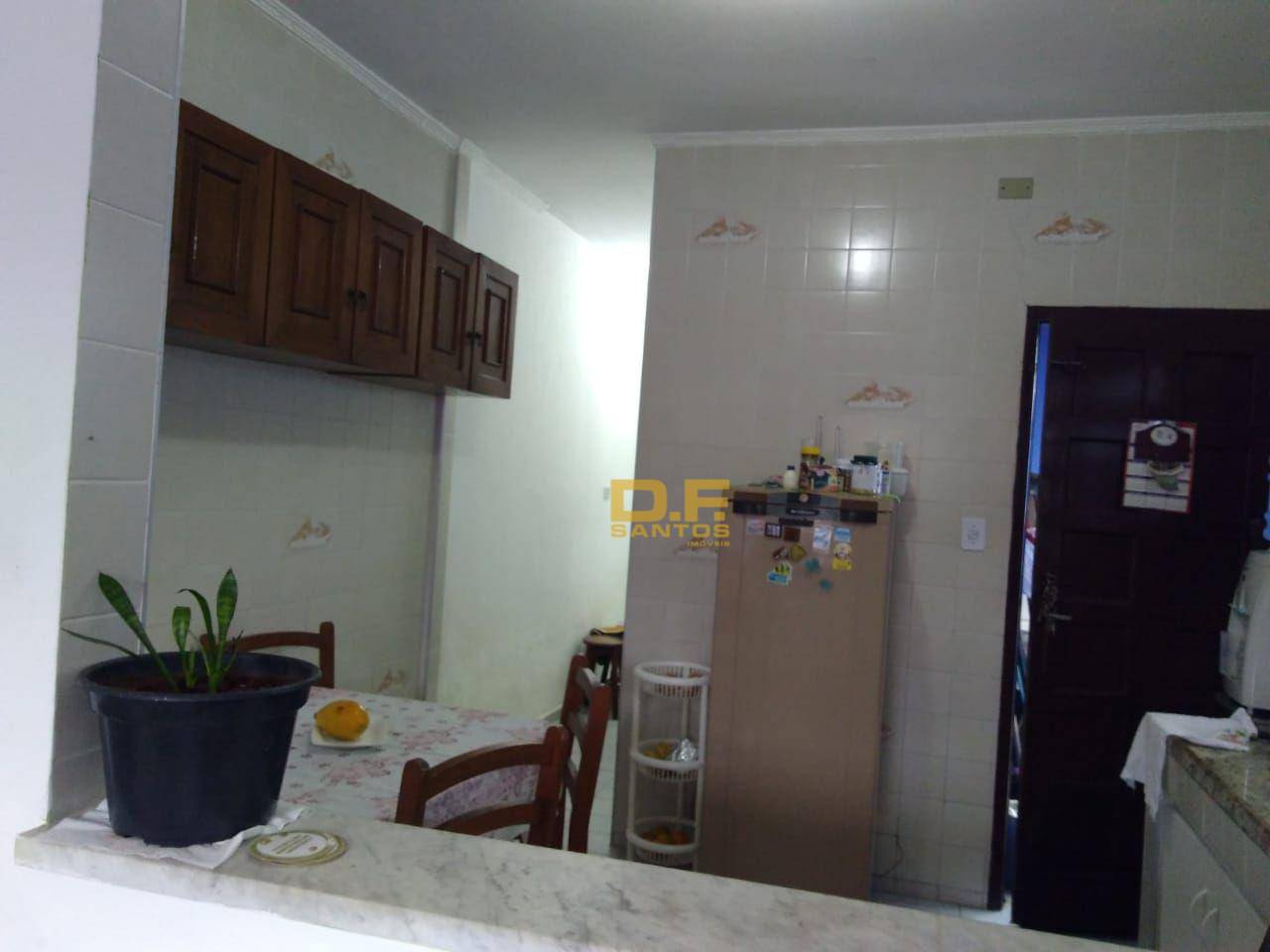 Casa à venda com 2 quartos, 1m² - Foto 11