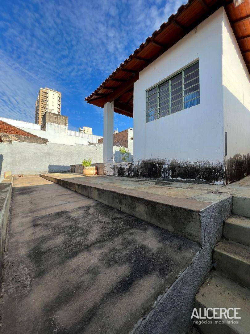 Casa à venda com 3 quartos, 264m² - Foto 15