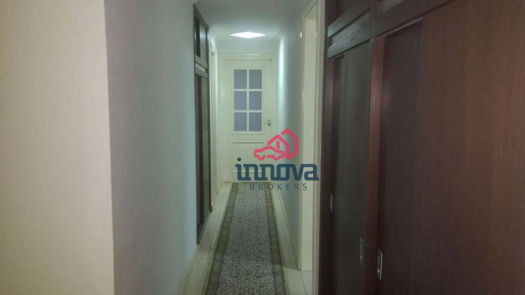 Apartamento à venda com 3 quartos, 204m² - Foto 18