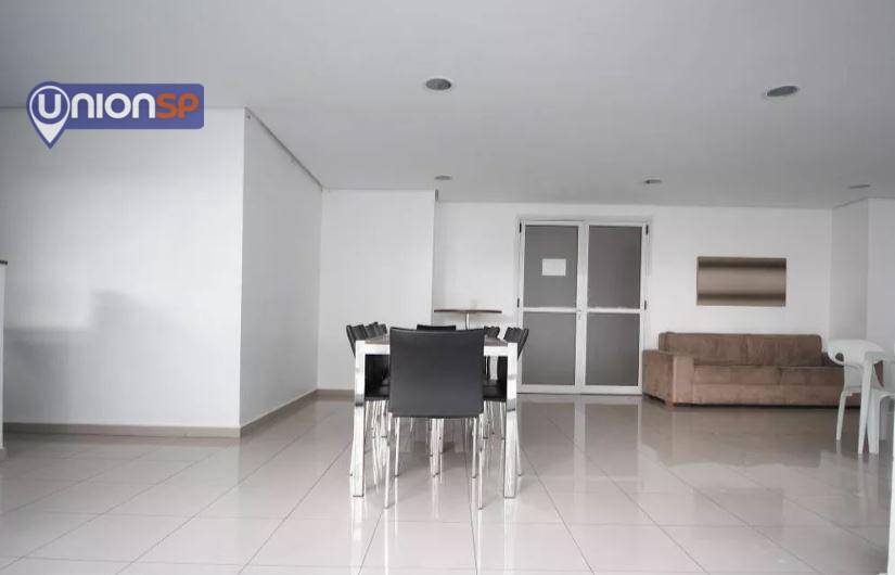 Apartamento à venda com 2 quartos, 60m² - Foto 15