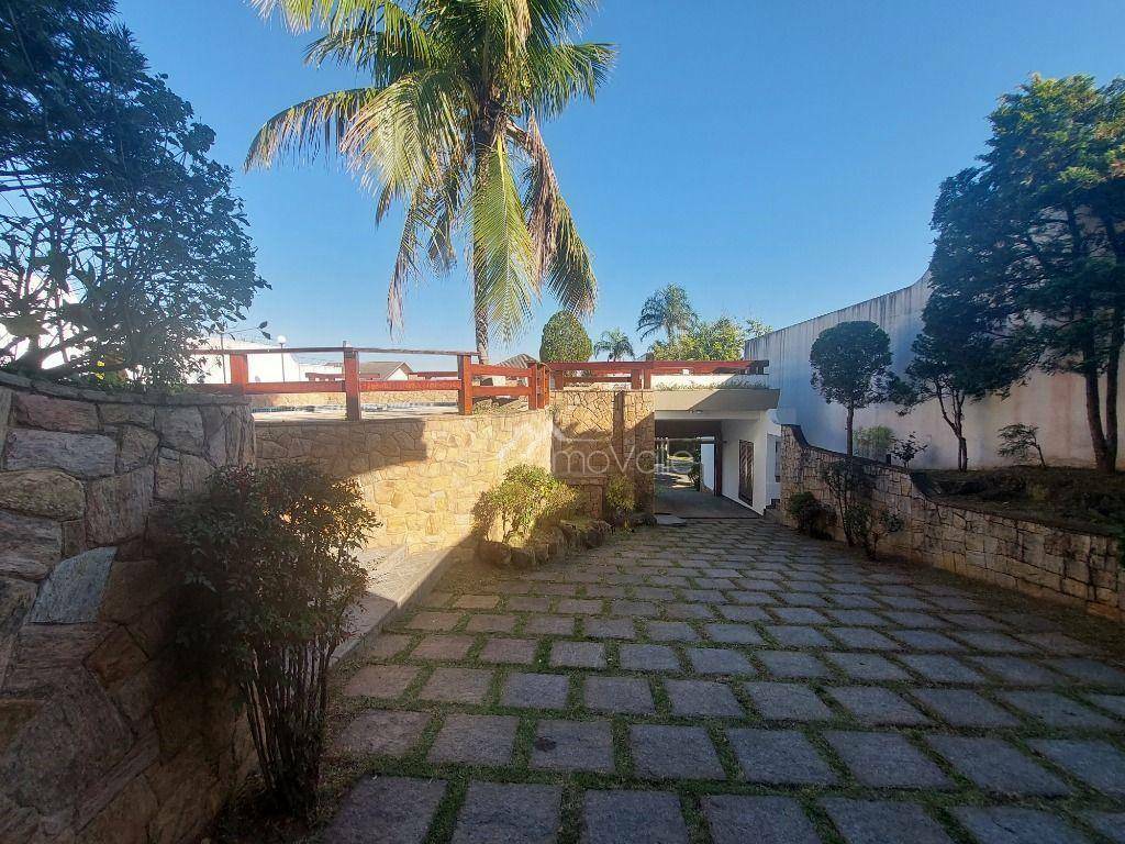 Casa de Condomínio para alugar com 3 quartos, 500m² - Foto 5