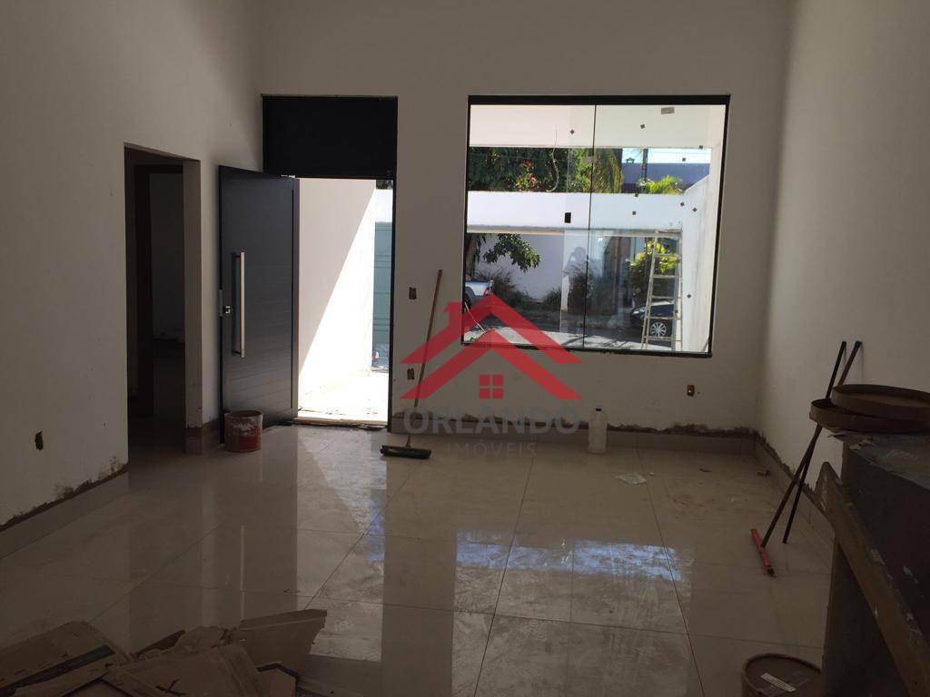 Casa à venda com 3 quartos, 140m² - Foto 2