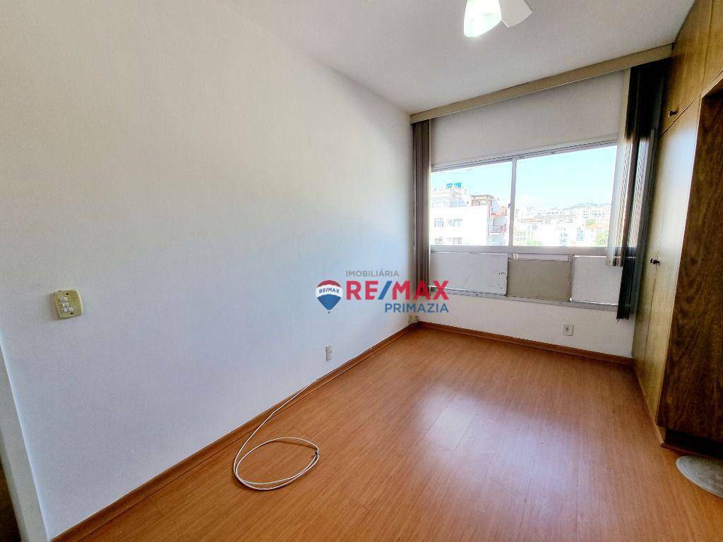 Apartamento à venda com 2 quartos, 86m² - Foto 16