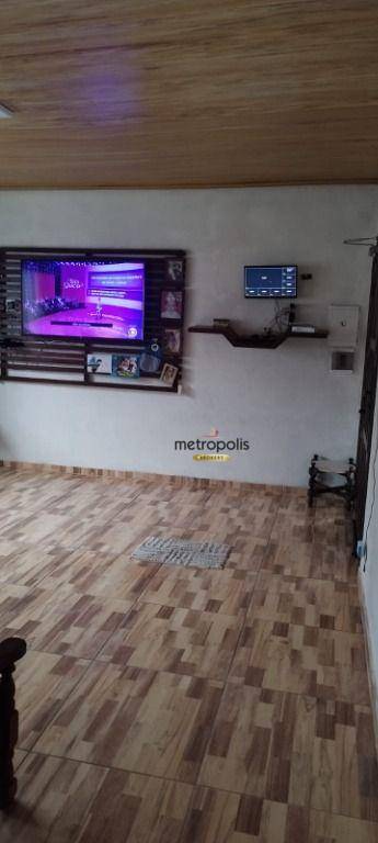 Chácara, 2 quartos, 1327 m² - Foto 4