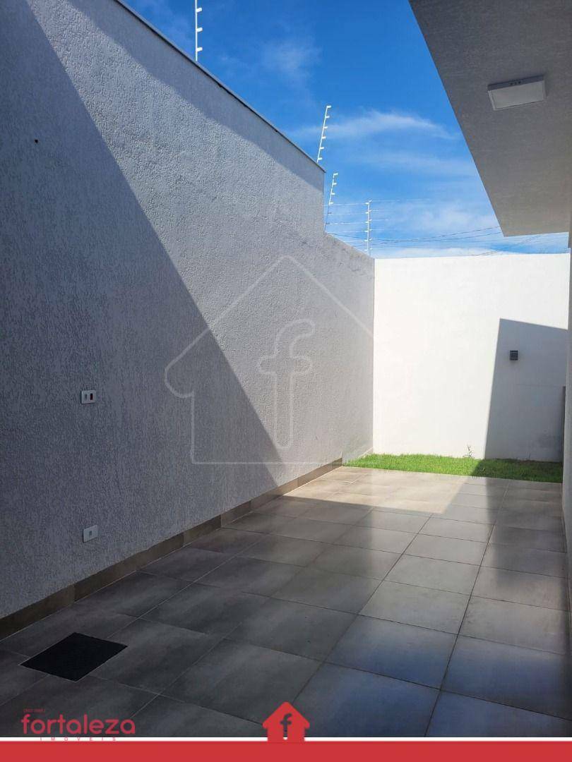 Casa à venda com 3 quartos, 87m² - Foto 11