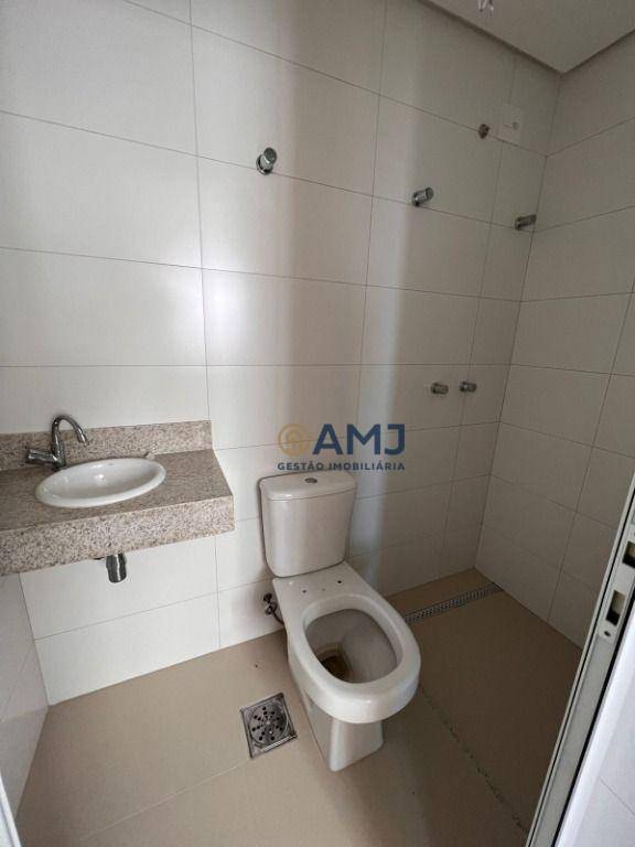 Apartamento à venda com 4 quartos, 256m² - Foto 11