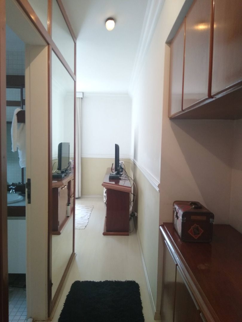 Apartamento à venda com 3 quartos, 211m² - Foto 45