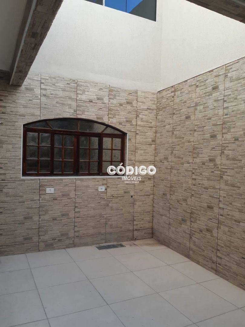 Sobrado à venda com 2 quartos, 180m² - Foto 5