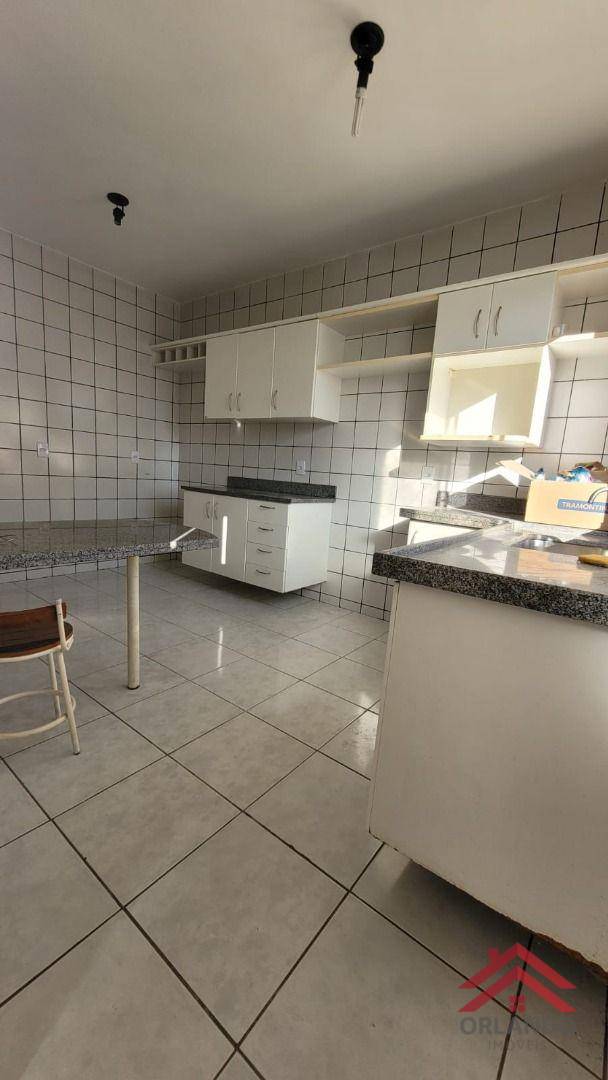 Apartamento à venda com 2 quartos, 75m² - Foto 3