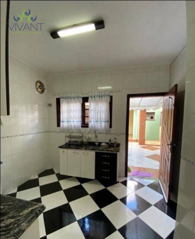 Sobrado à venda com 4 quartos, 206m² - Foto 5