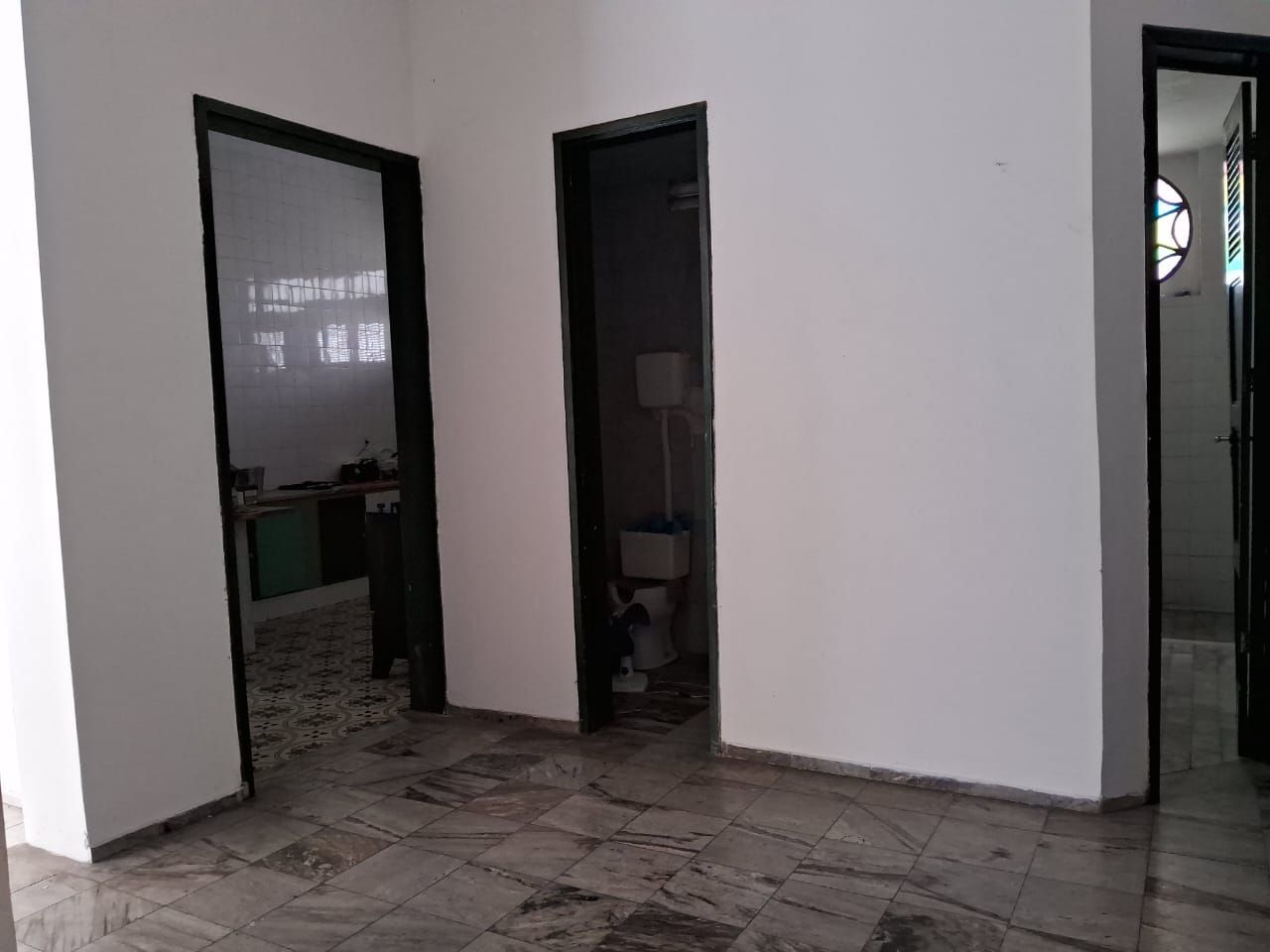 Casa para alugar com 3 quartos, 246m² - Foto 12