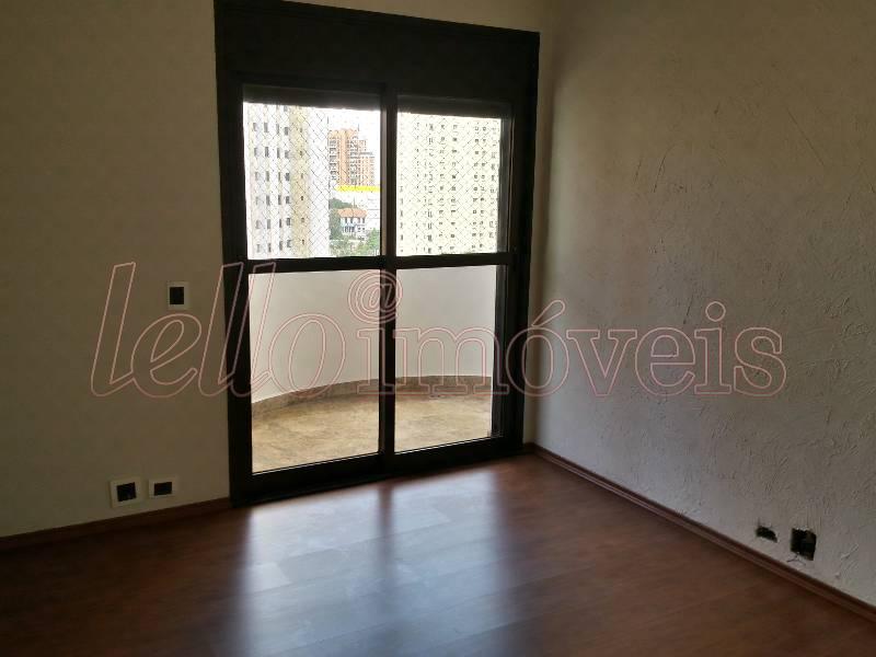 Apartamento para alugar com 4 quartos, 250m² - Foto 9