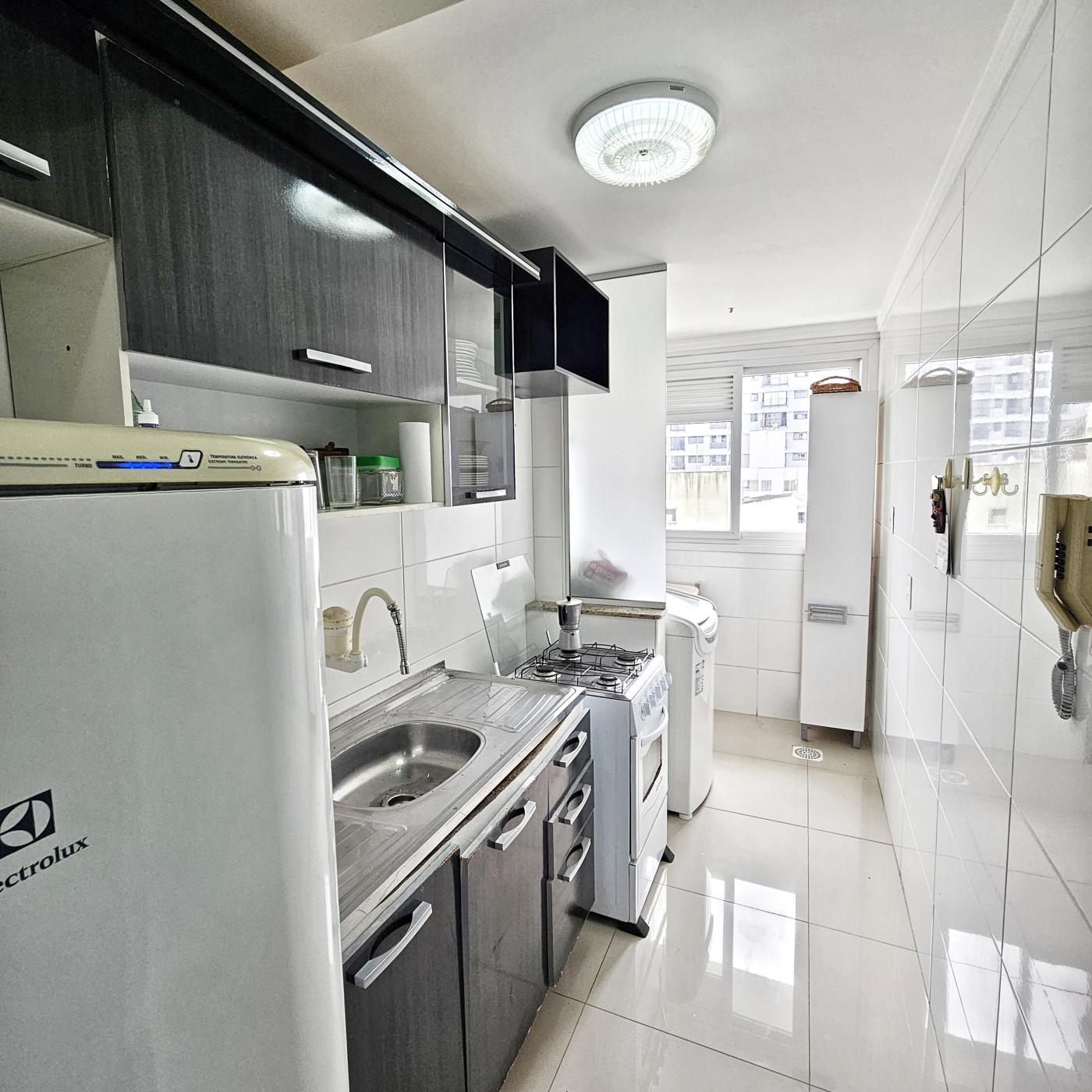 Apartamento à venda com 2 quartos, 83m² - Foto 11