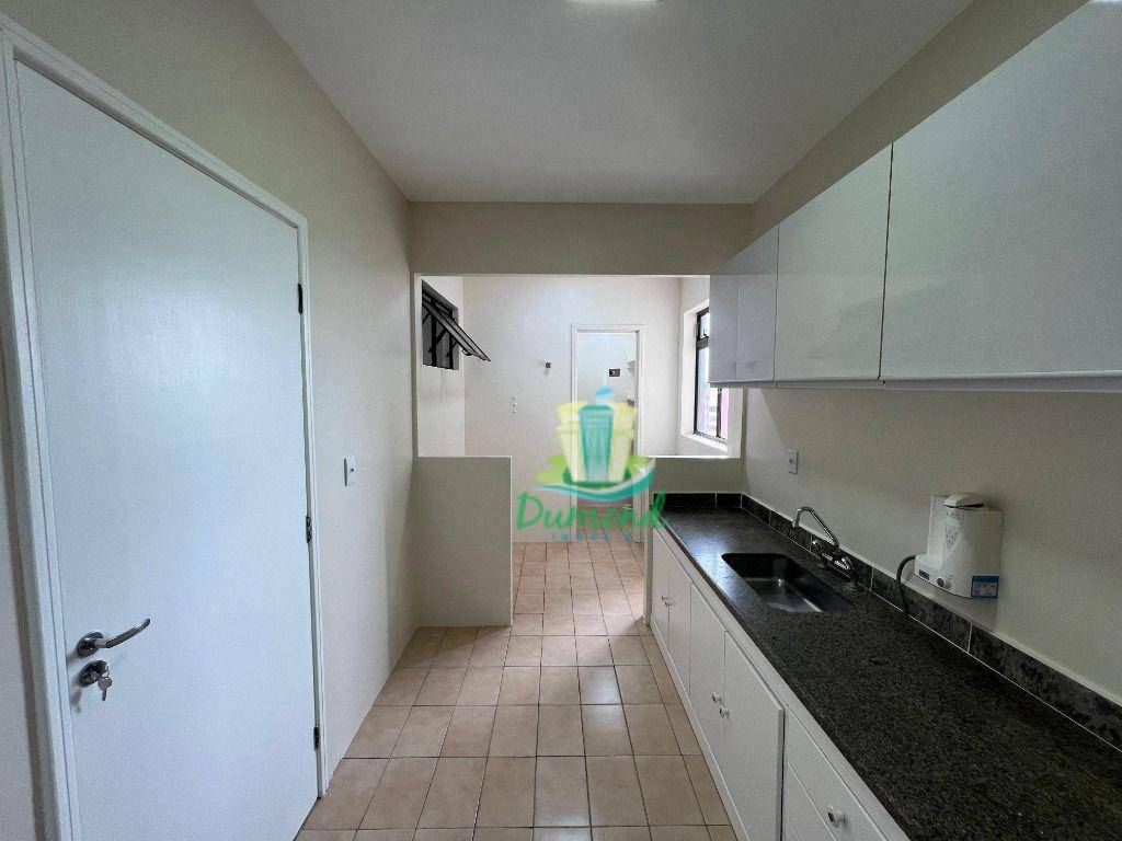 Apartamento para alugar com 3 quartos, 80m² - Foto 4