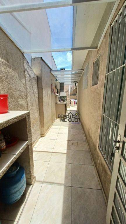 Casa à venda e aluguel com 3 quartos, 178m² - Foto 21